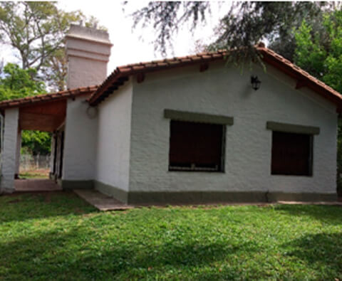EXCELENTE QUINTA A 3 CUADRAS DEL CRUCE CASTELAR