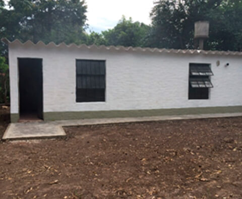 EXCELENTE QUINTA A 3 CUADRAS DEL CRUCE CASTELAR