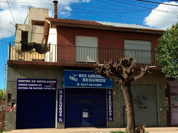 VENTA DE INMUEBLE F.2446. CERVANTES 1487, CRUCE CASTELAR