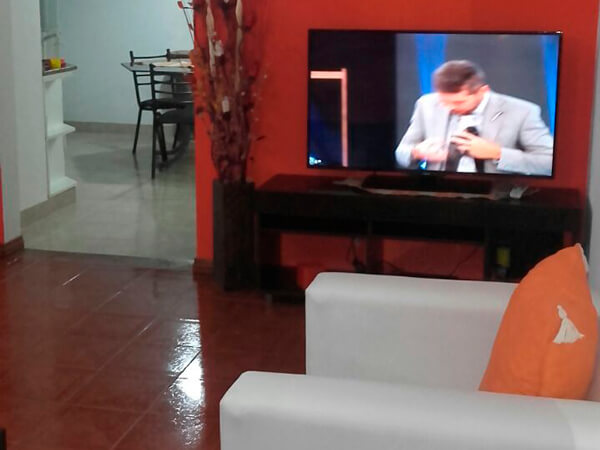 VENDE CASA     F. 2479