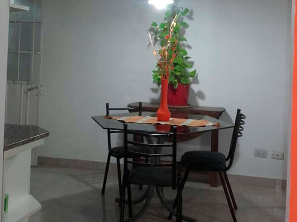 VENDE CASA     F. 2479