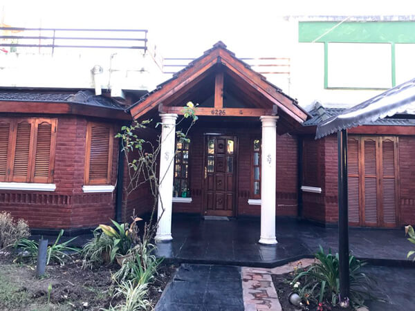 VENDE CASA     F. 2513
