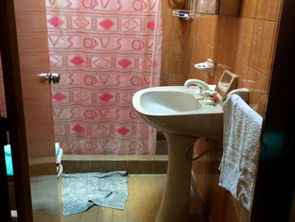 VENDE CASA     F. 2525