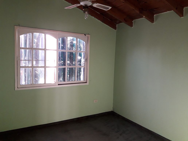 VENDE CASA     F. 2530