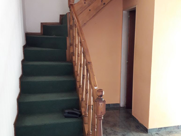 VENDE CASA     F. 2530