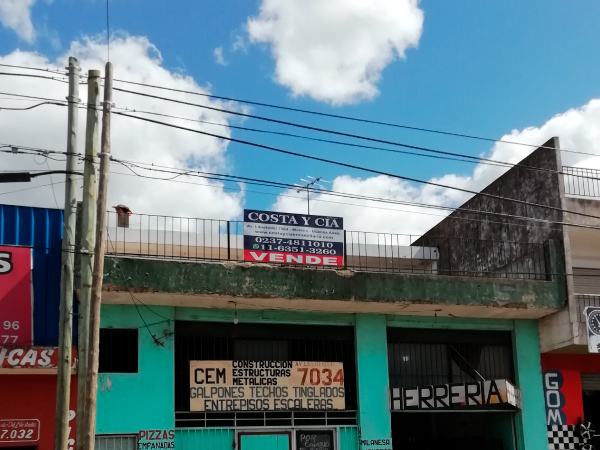 VENDE CASA - F.2600